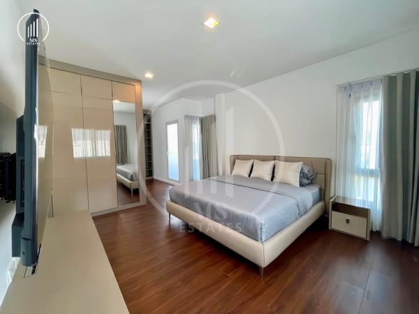 Main image of 88 Land & Houses - HRKK2004