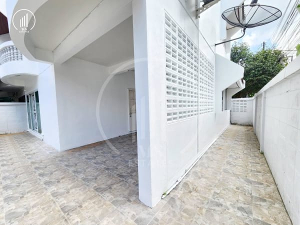 Main image of Beautiful Corner House in Kathu - HSKT1991