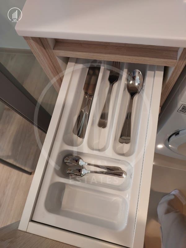 Main image of Phyll Condominium - CRMP1849