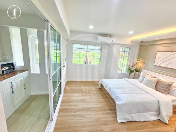 Main image of Fueng Fah Condotel - CSWC2681