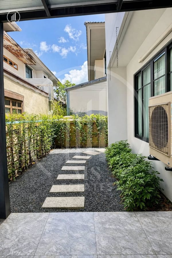 Image of Burasiri Koh Kaew  - HSKK3027