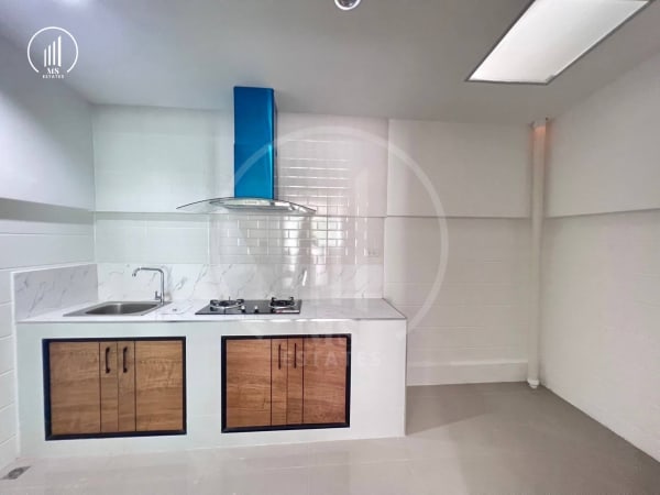 Image of Golden Ville 5  - HSMP1699