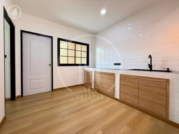 Main image of House for Sale! Soi Thep Anusorn 6, Wichit - HRWC2796