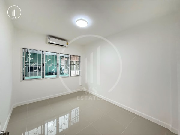 Main image of Panason City Thepanusorn - HSWC2137