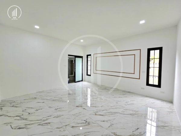 Main image of House for Sale in Soi Kiatisin 1 - HSMP1875