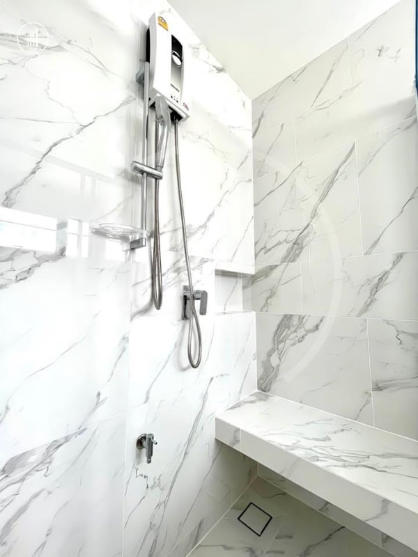 Main image of 88 Land & Houses - HRKK2004