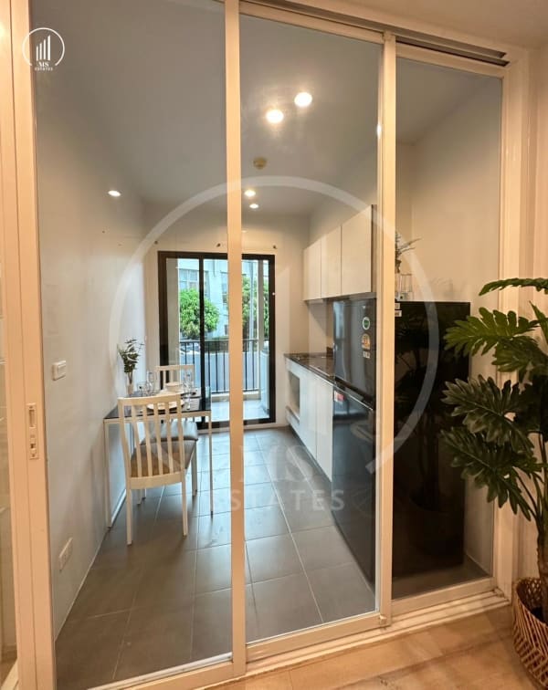 Main image of The Best Uptown condominium - CRMP2205