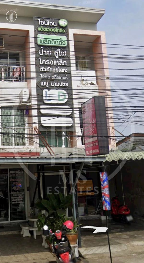 Image of Urgent Sale! 3-Story Commercial Building - HSWC2842