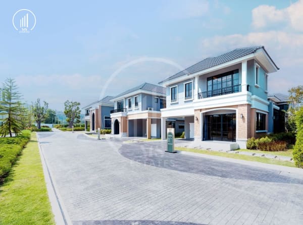 Main image of  Luxury Pool Villa in CROWN Estate - HSKK1894