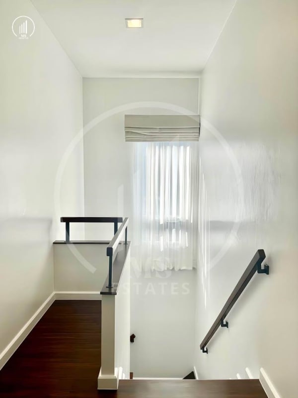 Main image of 88 Land & Houses - HRKK2004