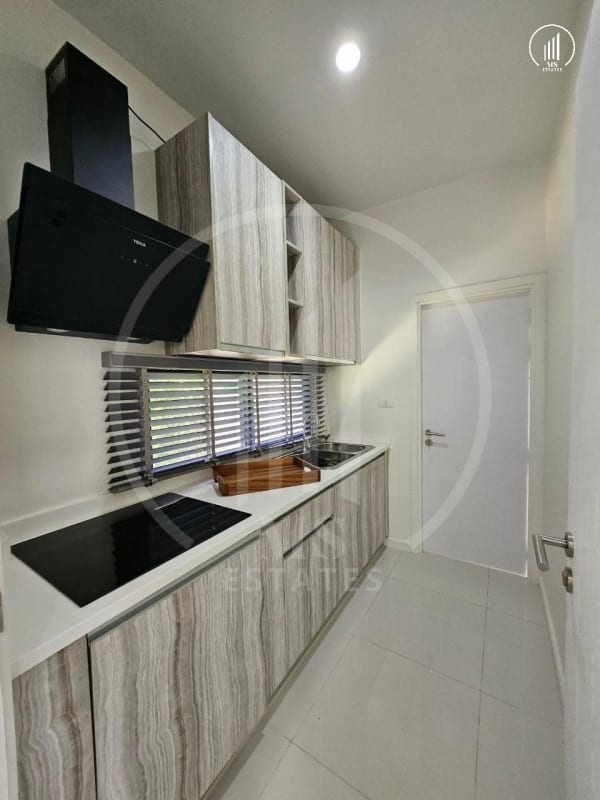 Image of Crown Estate - HSKK1533