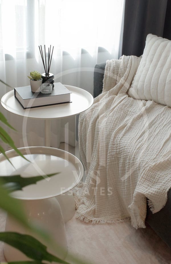 Main image of Job Condominium - CSMP2581