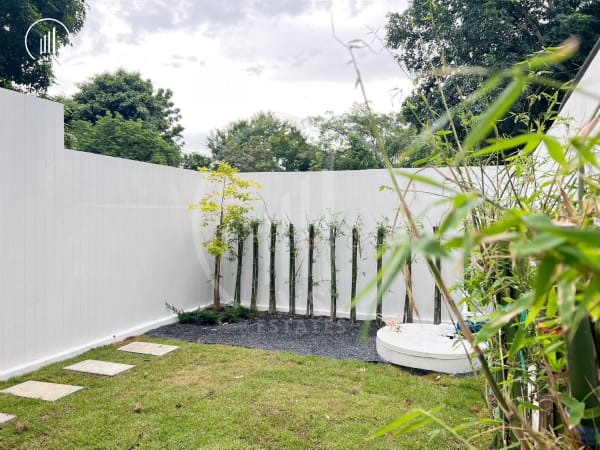 Main image of Minimalist-style house , Soi Pracharuamjai (Bo Rae) - HSWC2447