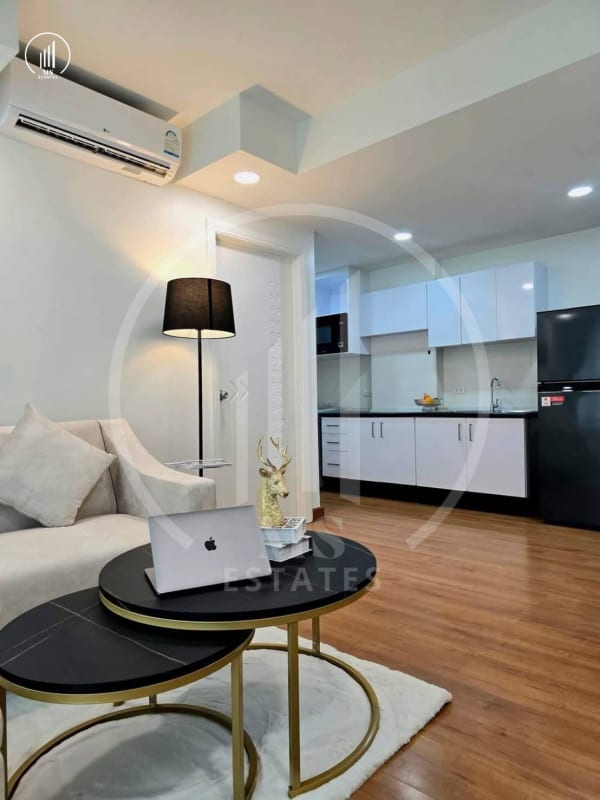 Main image of  The Royal Place - CSMP2346