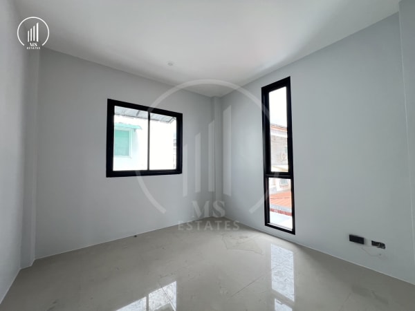 Image of Spacious Twin House in Chaofa Garden Home 3 - HSKK1689