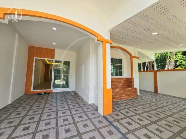 Image of California Village - HSMP1622