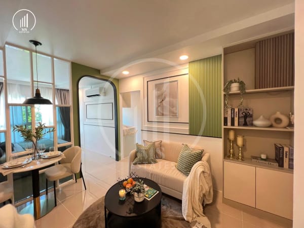 Main image of Royal Place Condominium - CSMP2250