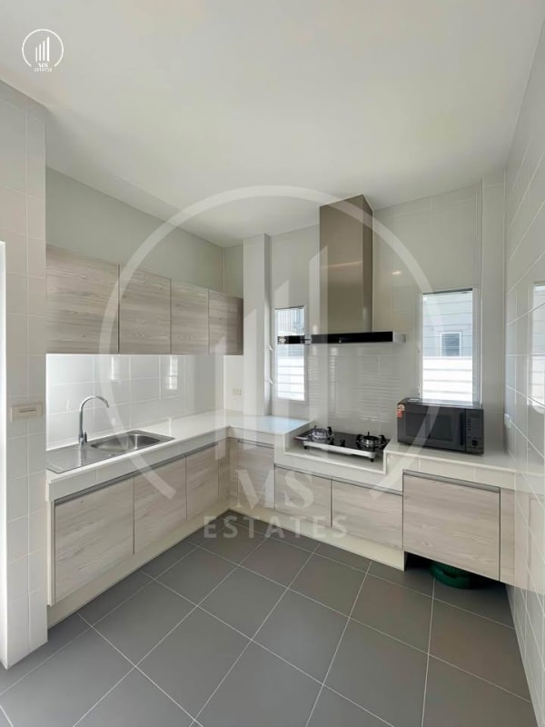 Main image of 88 Land & Houses - HRKK2004