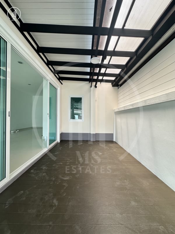 Image of The Happy Place - HSTL1670