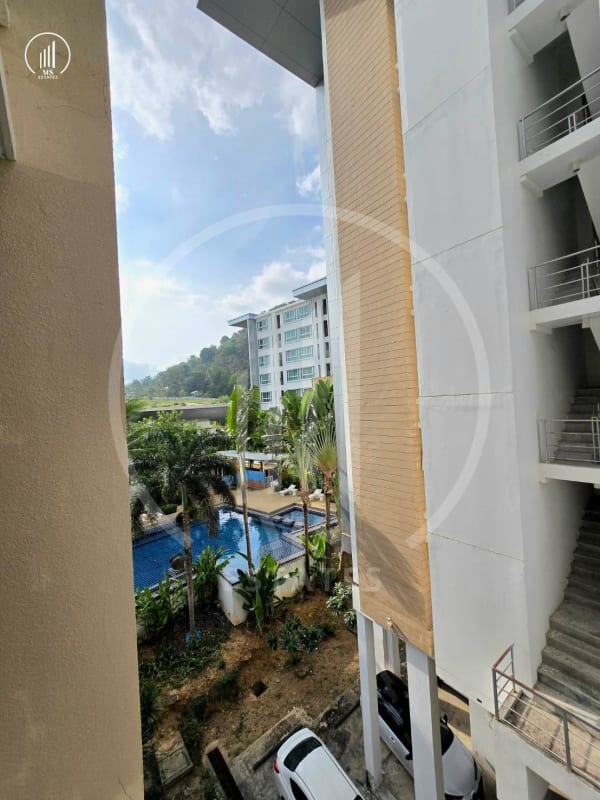 Main image of The Royal Place - CSMP2333