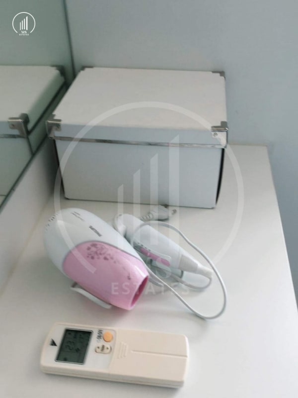 Image of D Condo Creek - CRKT1744