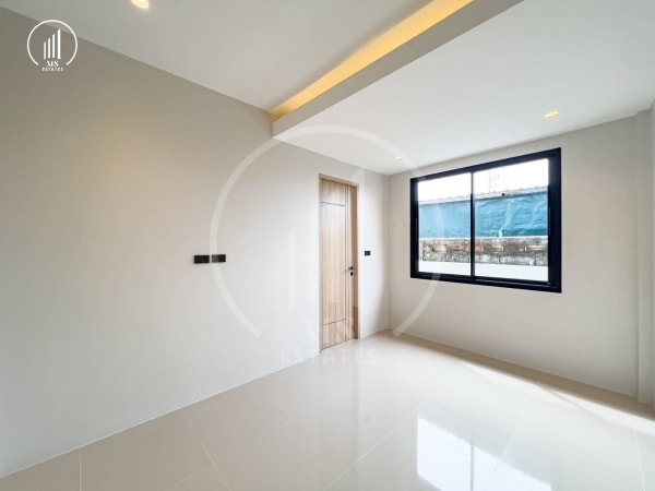 Main image of Luxury Pool Villa for Sale in Bangjo-Baan Yaa Area - VSTL1882