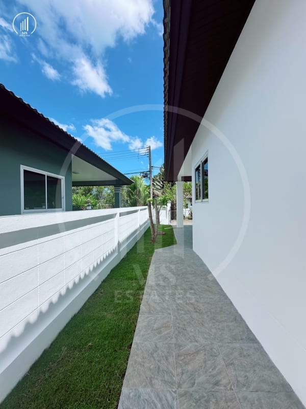 Image of Yoo Charoen 5 village - HSTL1661