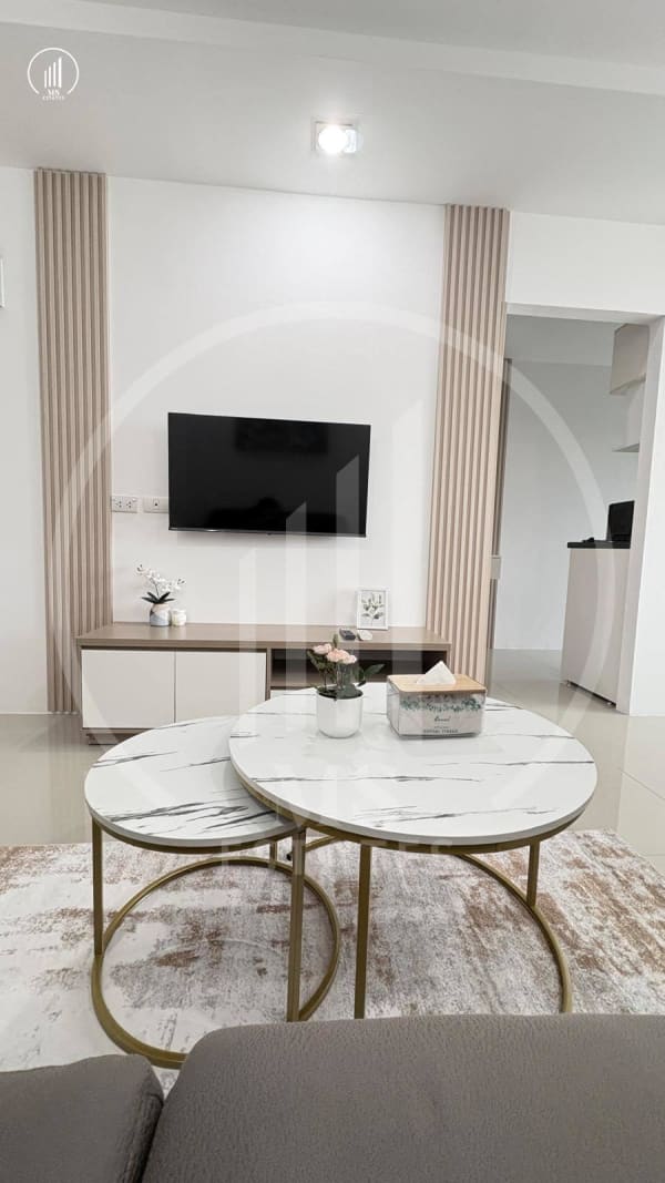 Image of The Royal Place Condominium - CRMP2928