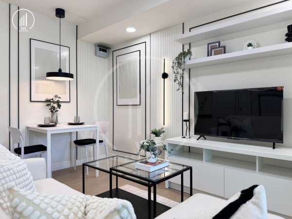 Main image of The Royal Place Condominium - CSKT2159