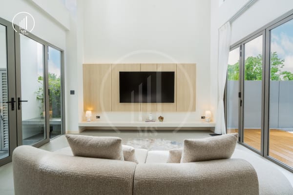 Image of Modern Pool Villa near Laguna - VSLG1850