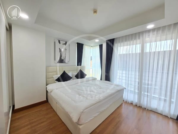 Main image of  The Royal Place - CSMP2346