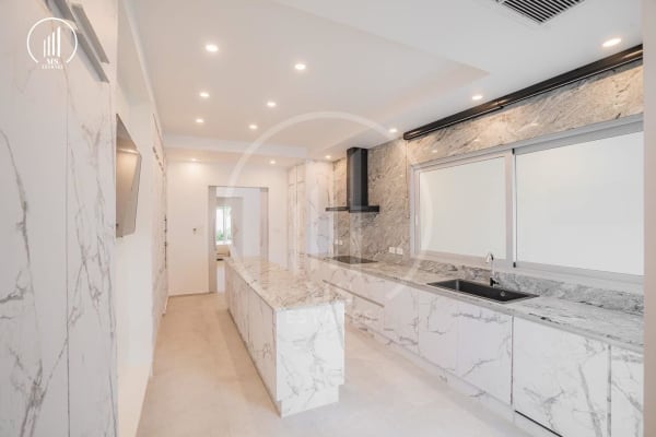 Main image of Luxury Pool Villa for Rent - VRRW2213