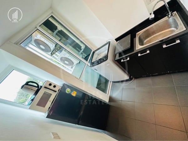 Main image of The Wide Condominium - CRCL1762