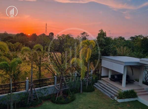 Image of Alisha Forest Thalang - VSTL1603