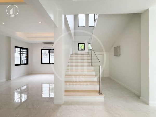 Image of Luxury Pool Villa at Songkhun Nabon - VSCL3245