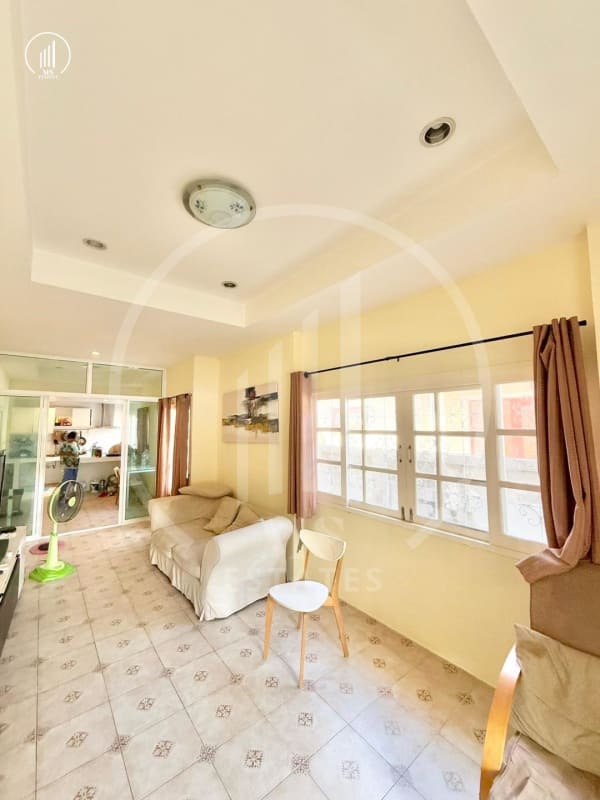 Main image of Charoensuk - HSKK2080