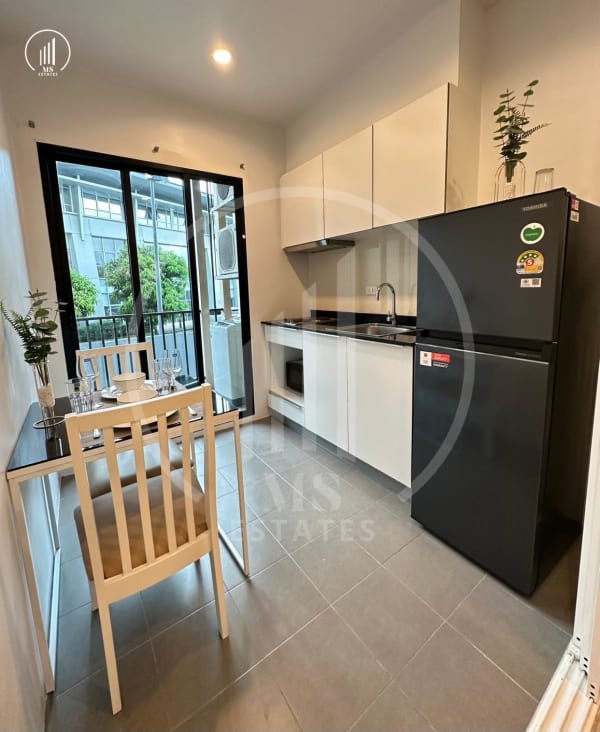 Main image of The Best Uptown condominium - CRMP2205