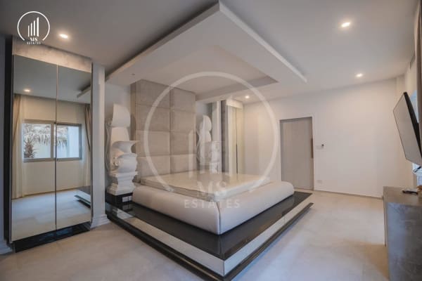 Main image of Luxury Pool Villa for Rent - VRRW2213