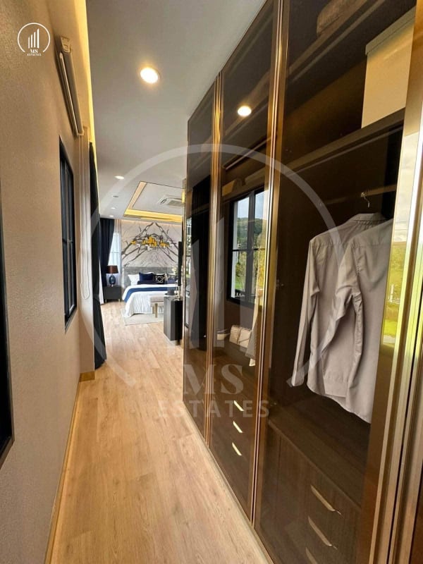 Main image of  Luxury Pool Villa in CROWN Estate - HSKK1894