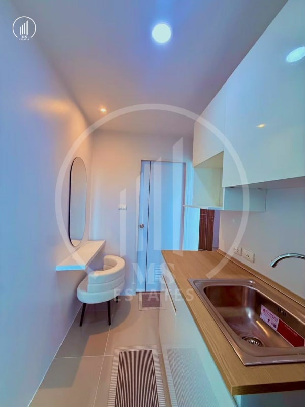 Image of The Royal Place Condominium - CRMP3189