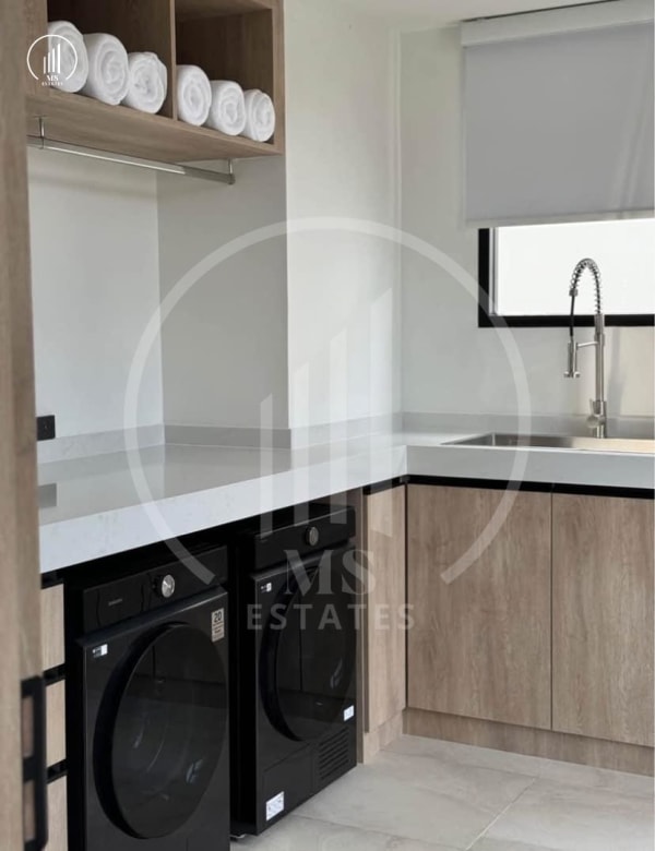 Image of Luxury 3-Bedroom Villa in Rawai  - VRRW2173