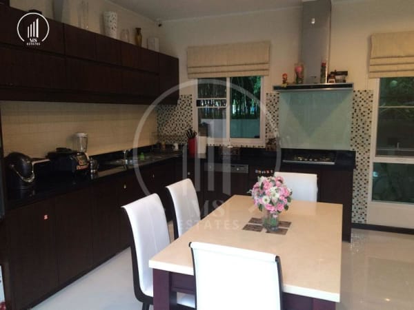 Main image of Villas for rent and sale - VRKK2318