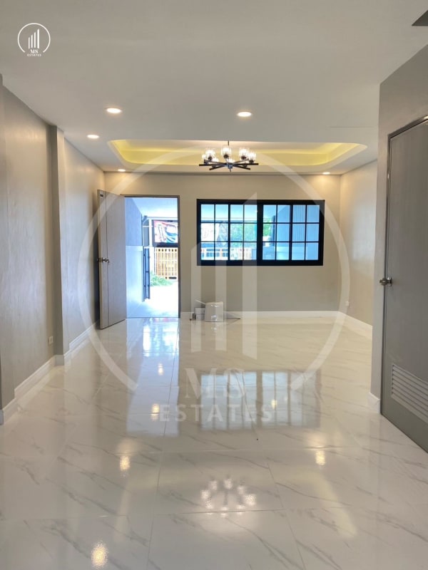 Main image of Saphan Hin Village , Soi 3 - HSMP2631