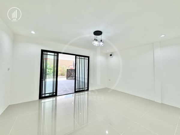 Image of Stunning Newly Renovated House in Koh Sire - HSMP1685