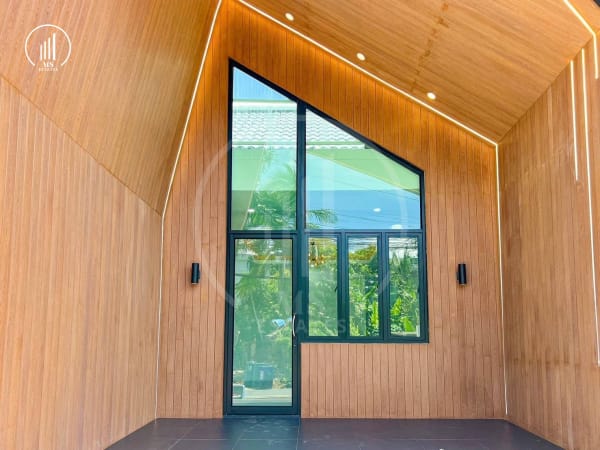 Image of House in town - HSMP1802