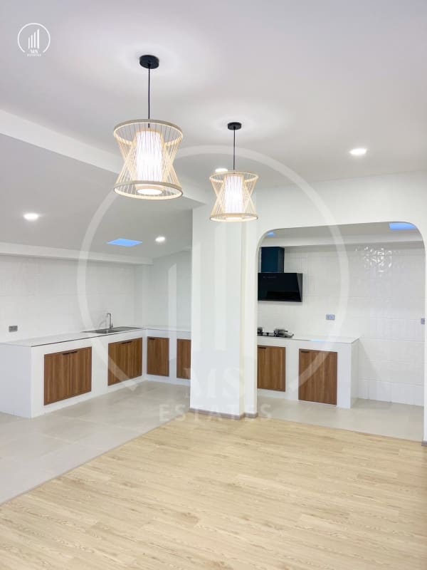 Main image of Suan Naremit 5  - HSTL2066