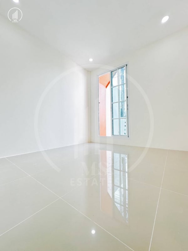 Image of Irrawaddy Village - HSMP1620