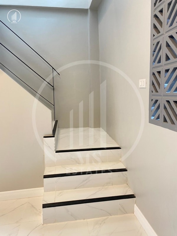 Main image of Saphan Hin Village , Soi 3 - HSMP2631