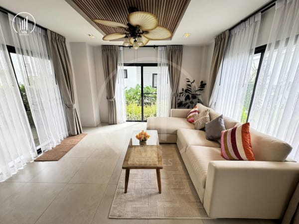Image of Luxurious Villa near Boat Avenue - VRLG1613