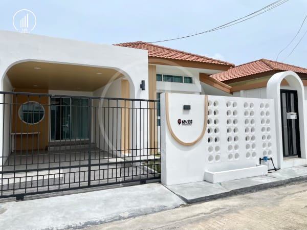 Image of Phuket Chaofa Villa 2  - HRWC2744